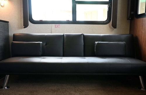 Gilchrist House | Bay View Glamping Sum