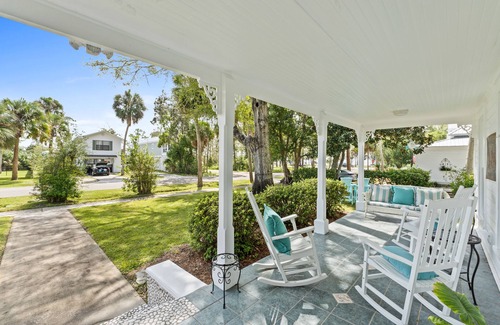 Port St. Joe Cottage | Bay view Historic home walking to St. Joseph Bay and Downtown.