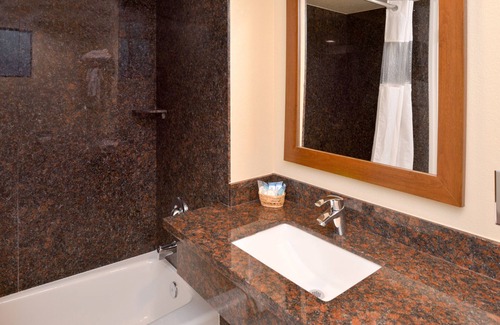 Morro Bay Hotel | Bay View Inn
