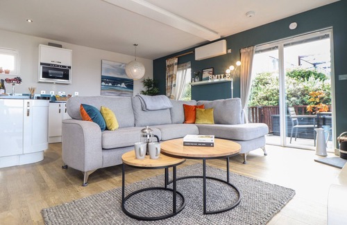 Portreath Cottage | BAY VIEW, pet friendly, country holiday cottage in Portreath
