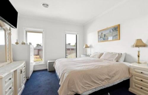 Clifton Springs House | Bay View's