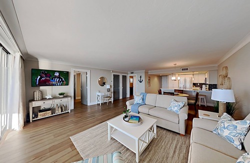 Punta Rassa Condo | Bay View Tower #634 Panaramic Water Views from this Beautiful 2 bed condo 18+ Only