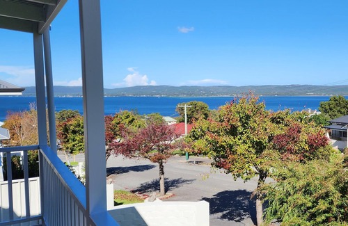 Albany House | Bay Vista Cottage by the BnB Collection