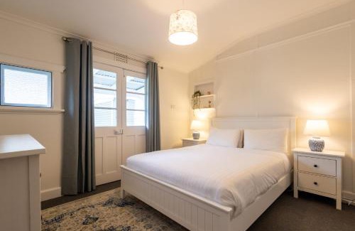 Albany House | Bay Vista Cottage by the BnB Collection