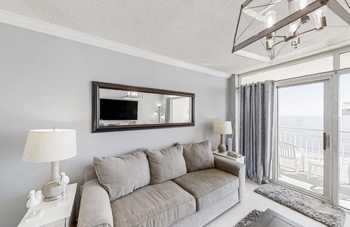 Crescent Beach Hotel | Bay Watch 1408