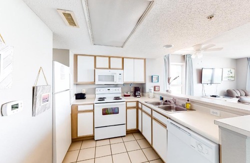 Crescent Beach Hotel | Bay Watch 1532