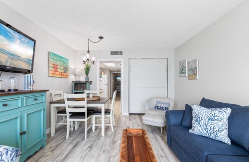 Crescent Beach Hotel | Bay Watch 1635