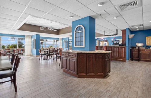 Crescent Beach Hotel | Bay Watch Resort & Conference Center