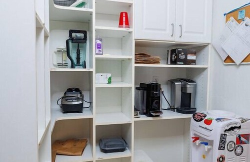 Brussels Cottage | Bay Waterfront - Pet Friendly - Cozy Shore