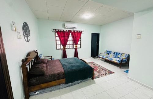 Taman Bukit Katil House | Bayan 10 Homestay, Ayer Keroh Guest House - 4bedrooms, 15minutes to town