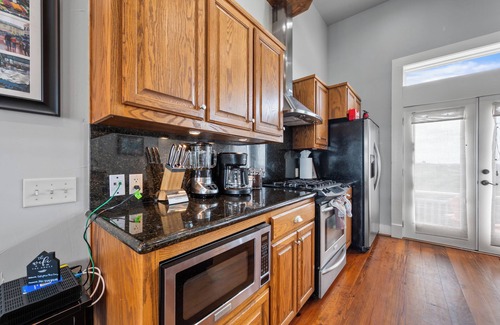 Galveston House | Bayfront + BBQ + Kayaks + Elevator + 5 Mins From Beach