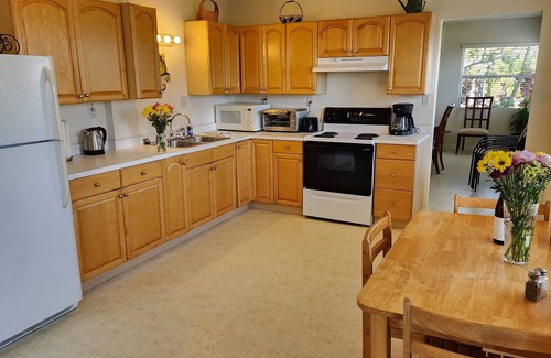 Laurel Villa | Bayfront Duplex Along Dona Bay, Amazing Views and Private Dock