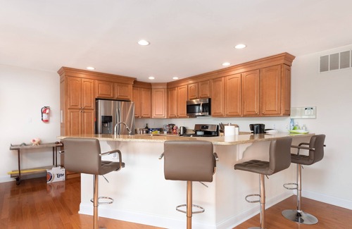 West Wildwood House | BAYFRONT! INTERNET, CENTRAL A/C, DECK & MORE!