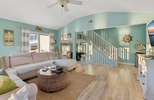 Dennisville House | Bayfront single family home in Sea Isle City