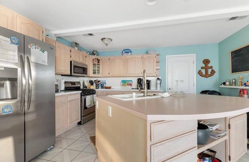 Dennisville House | Bayfront single family home in Sea Isle City