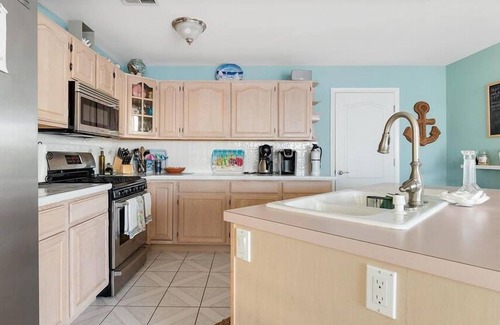 Dennisville House | Bayfront single family home in Sea Isle City