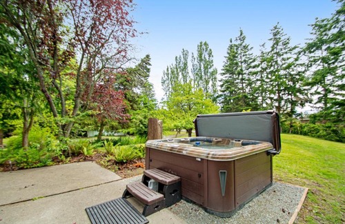 Camano Island House | Bayleaf Cottage
