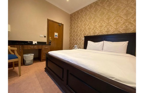 Slough Hotel | Baylis House Hotel