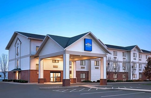 Cheektowaga Hotel | Baymont by Wyndham Buffalo
