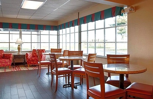 Effingham Hotel | Baymont by Wyndham Effingham