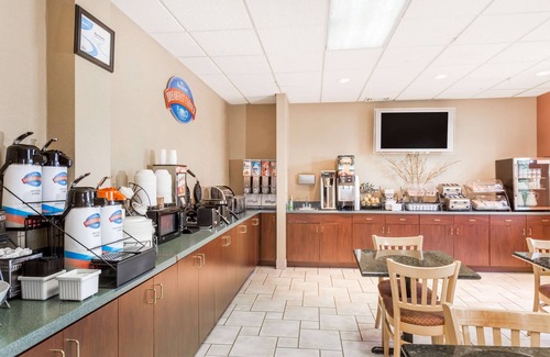 Asheville Hotel | Baymont by Wyndham Asheville/Biltmore Village