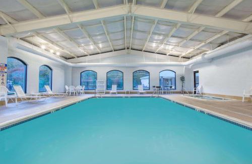 Bartonsville Hotel | Baymont by Wyndham Bartonsville Poconos