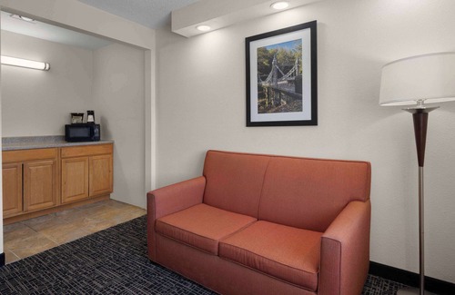 Boardman Hotel | Baymont by Wyndham Boardman
