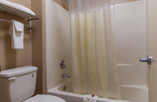 Crestview Hotel | Baymont by Wyndham Crestview