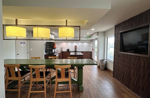 Dayton Hotel | Baymont By Wyndham Dayton North