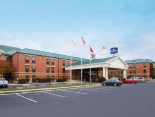 Ashley Oaks Hotel | Baymont by Wyndham Knoxville/Cedar Bluff