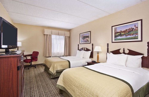 Ashley Oaks Hotel | Baymont by Wyndham Knoxville/Cedar Bluff