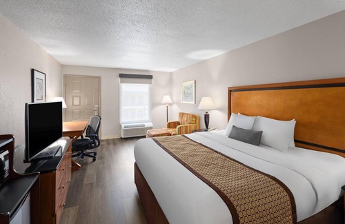 Knoxville Hotel | Baymont by Wyndham Knoxville I-75