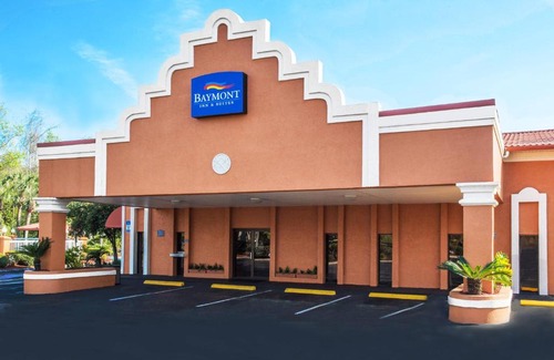 Lake City Hotel | Baymont by Wyndham Lake City