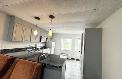 Witmer Hotel | Baymont by Wyndham Lancaster PA Dutch Country
