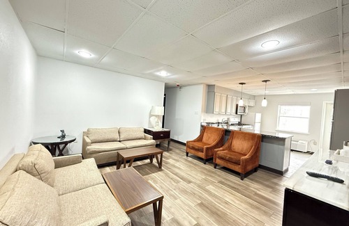 Witmer Hotel | Baymont by Wyndham Lancaster PA Dutch Country