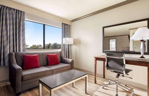 Monterey Park Hotel | Baymont by Wyndham Monterey Park