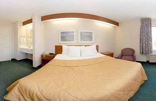Mooresville Hotel | Baymont by Wyndham Mooresville