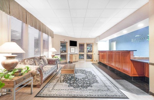 Paris Hotel | Baymont by Wyndham Paris