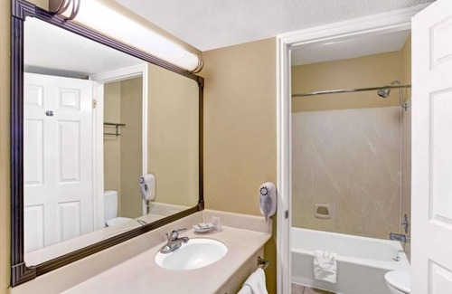 Provo Hotel | Baymont by Wyndham Provo River