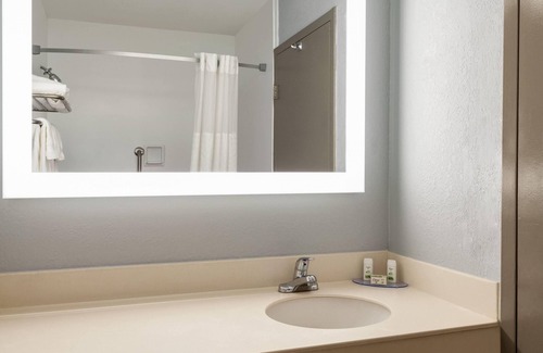 Salem Hotel | Baymont by Wyndham Salem Roanoke Area