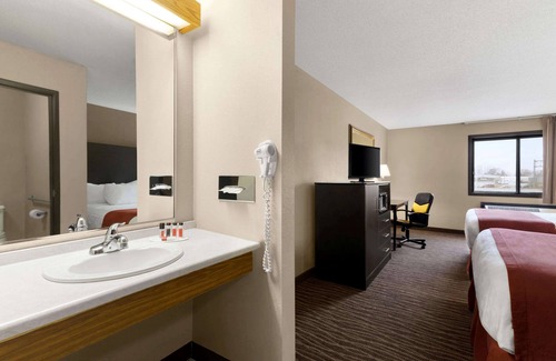 Sioux Falls Hotel | Baymont by Wyndham Sioux Falls West (67058) Sioux/Near Airport