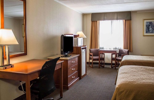 Youngstown Hotel | Baymont by Wyndham Youngstown