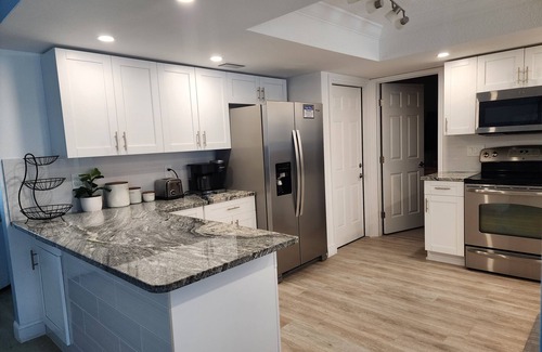 Bayshore Gardens House | Bayshore Gardens Family Retreat/heated pool.