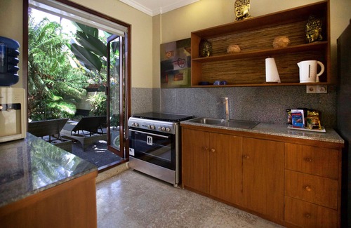 Candi Dasa Hotel | Bayshore Villas Candi Dasa