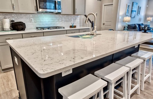 Bayside Villa | Bayside * 5BR Luxury Twin House, 4.5 Baths, 3 Suites * Sleeps 12