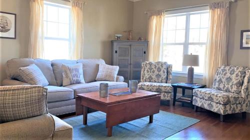 Town Bank House | Bayside Beauty