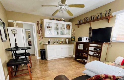 Peninsula Apartment | Bayside Casita
