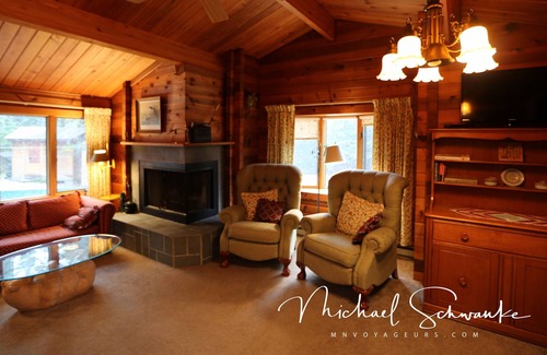 Crane Lake Cabin | Bayside Cedar Cabin & Bunkhouse
