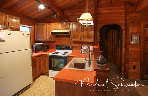 Crane Lake Cabin | Bayside Cedar Cabin & Bunkhouse