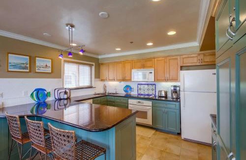 Mission Beach House | Bayside Gem - Beachfront - Vibrant - Ocean Breeze